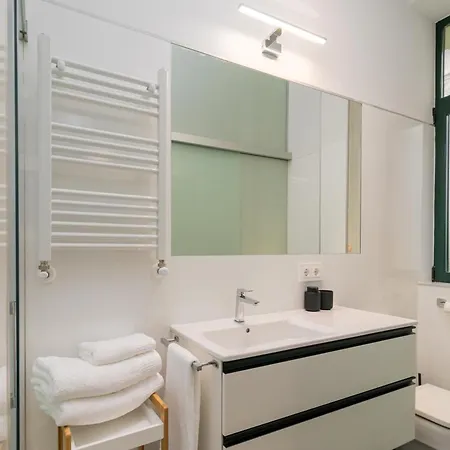 Vivienda En El Sardinero * サンタンデール