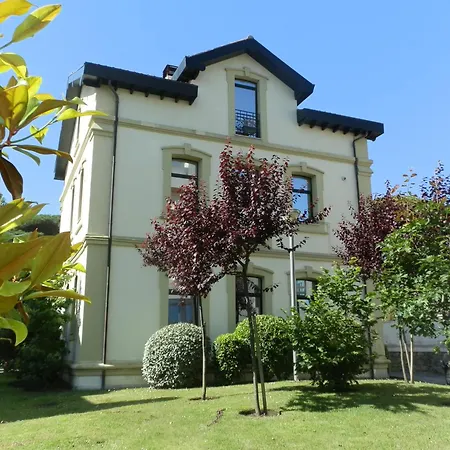 Vivienda En El Sardinero アパート サンタンデール